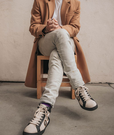 Integrate clicks-and-mortar methodologies